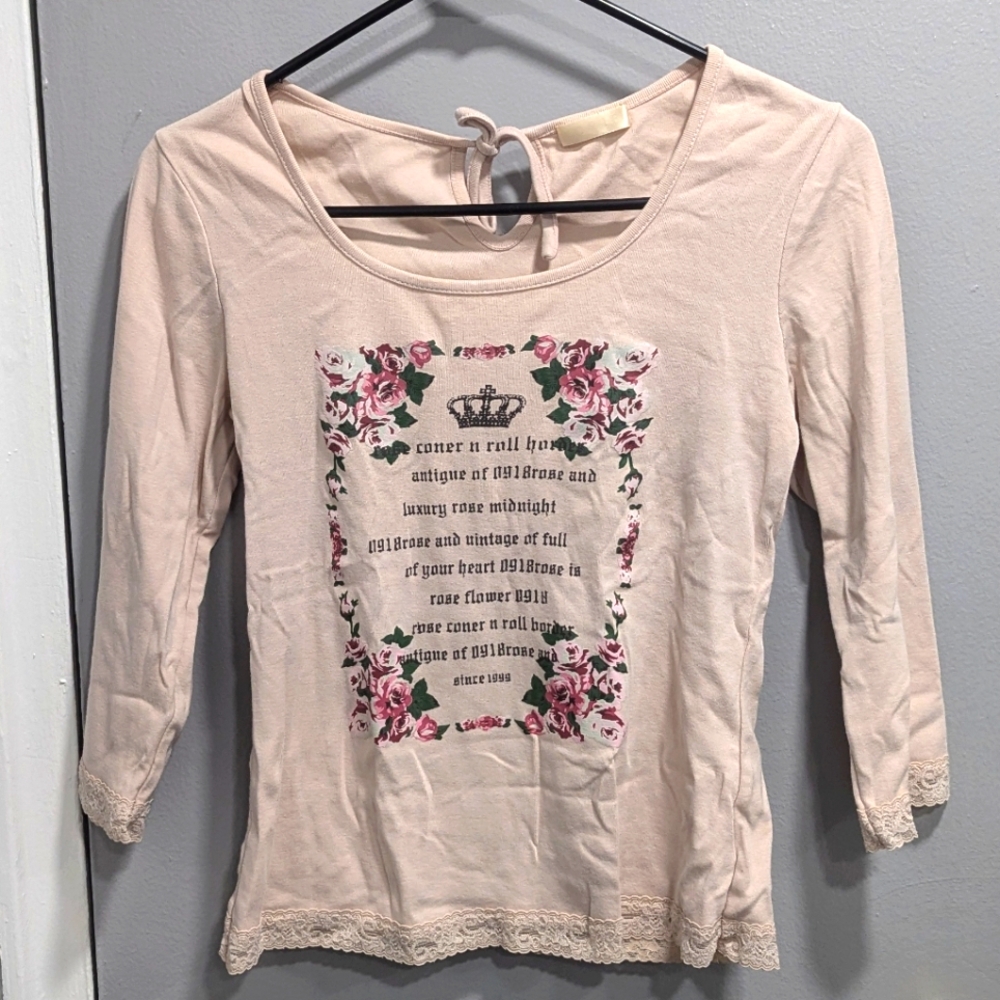 Women half sleeve top